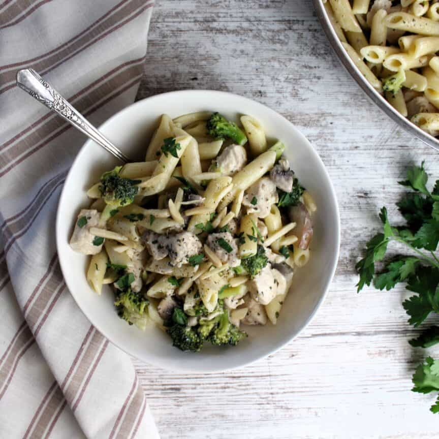 Garlic parmesan chicken pasta in a bowl ready to enjoy.